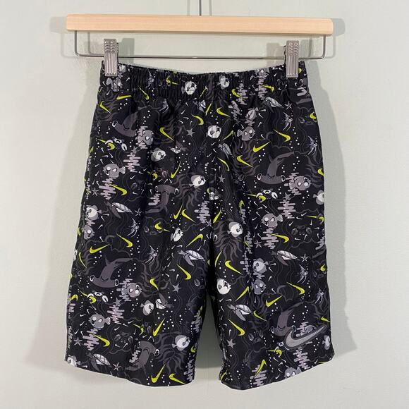 Nike Boy's Black Fish & Nike Logo Graphics Swim Trunks Size M - Picture 1 of 8